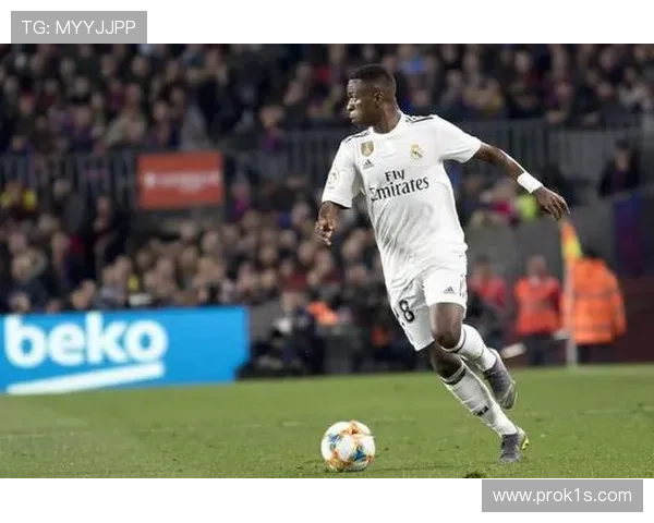 姆巴佩 vs 维尼修斯：左边锋位置上的技术特点与战术价值对比